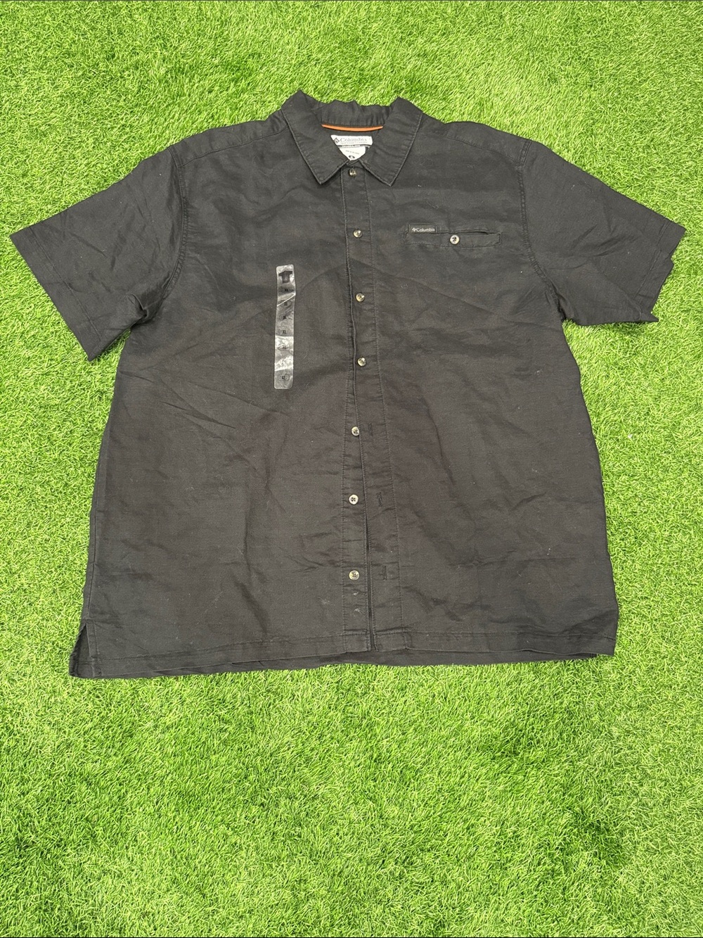 Columbia Men's Black Short Sleeve Button-Down Shirt - Black Regular Fit
